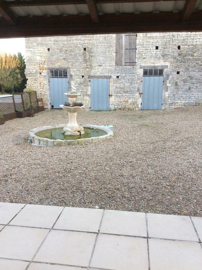 Le Petit Bijou Bed & Breakfast Saint-Fraigne Luaran gambar