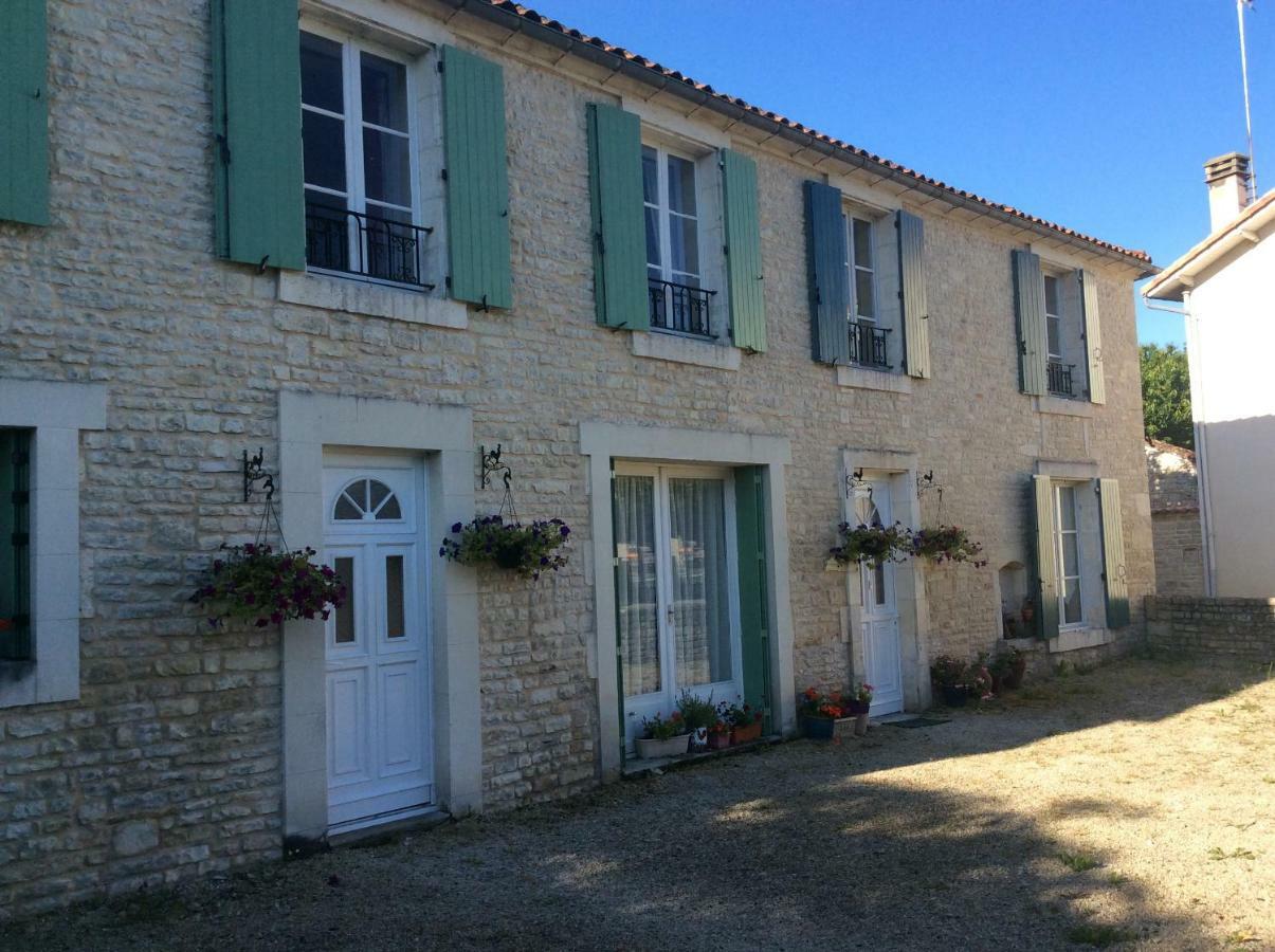 Le Petit Bijou Bed & Breakfast Saint-Fraigne Luaran gambar
