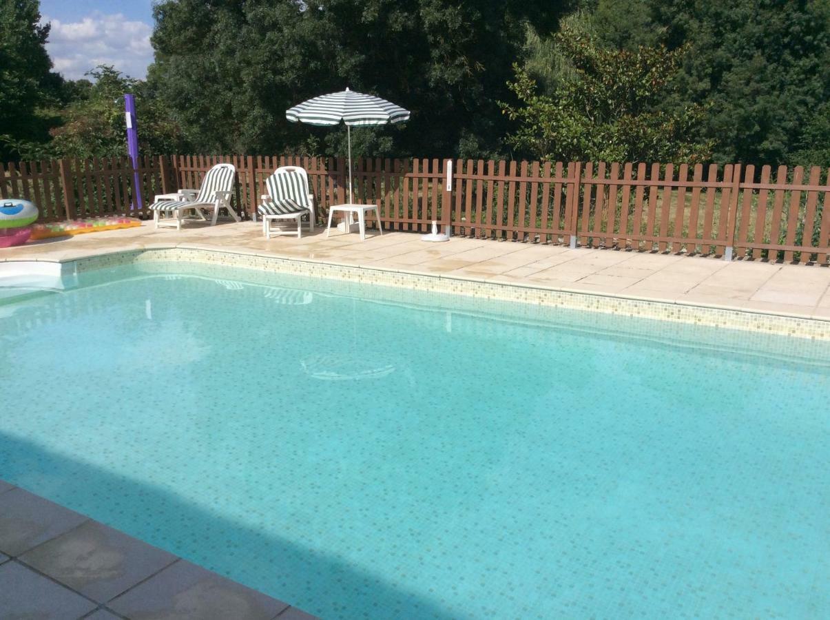 Le Petit Bijou Bed & Breakfast Saint-Fraigne Luaran gambar