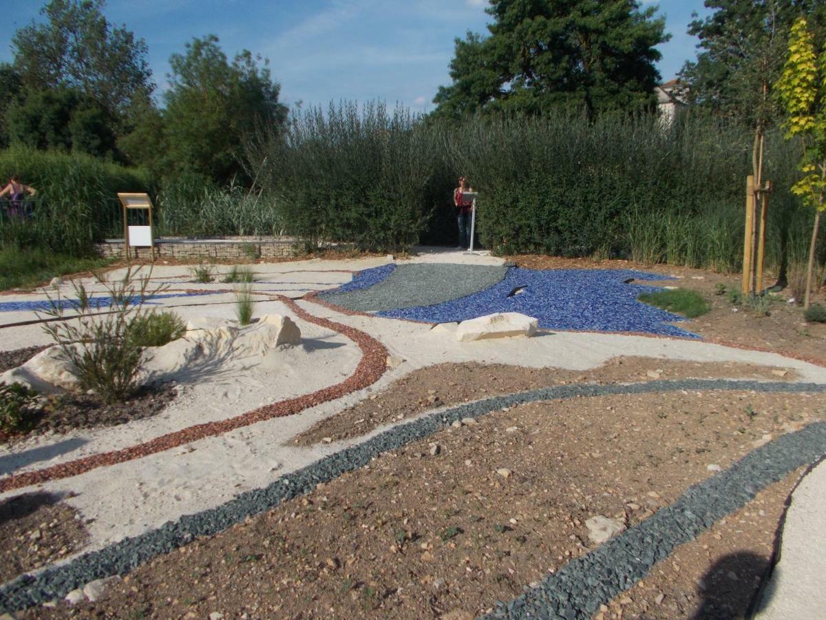 Le Petit Bijou Bed & Breakfast Saint-Fraigne Luaran gambar