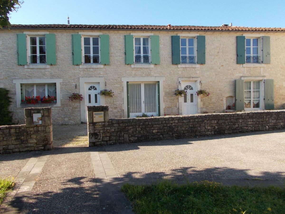 Le Petit Bijou Bed & Breakfast Saint-Fraigne Luaran gambar